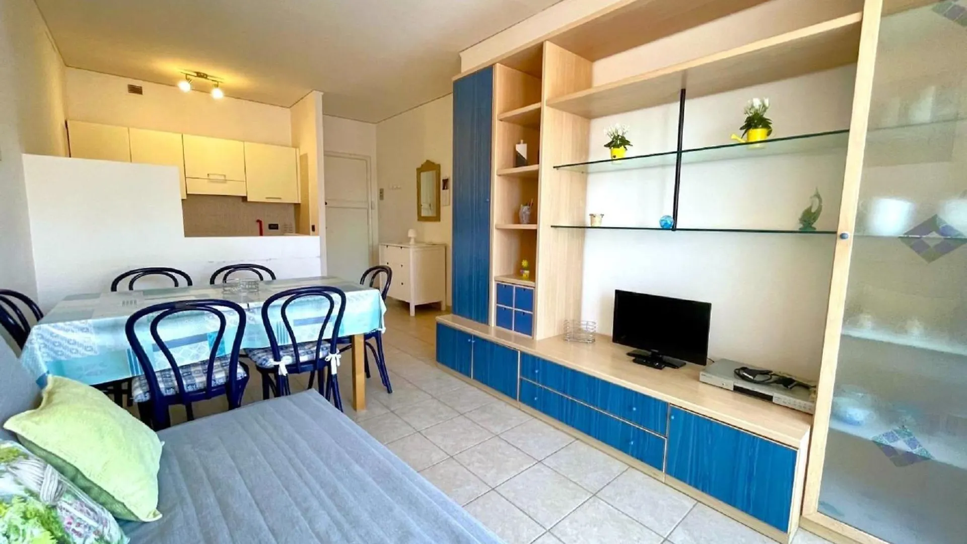 Appealing Holiday Home In Denia With Private Pool Порто-Санта-Маргерита-ди-Каорле
